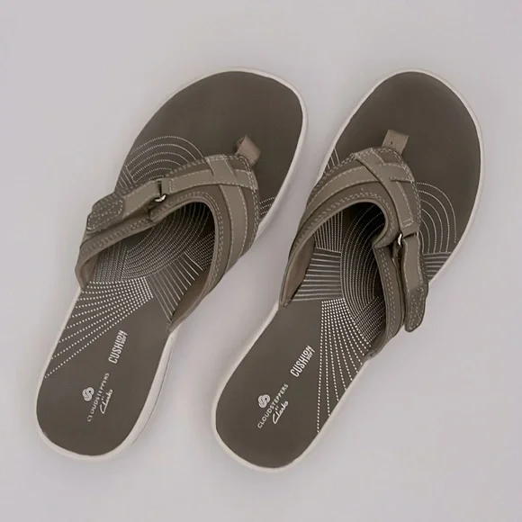 Clarks Cloud steppers Slippers Size - Picture 1 of 9